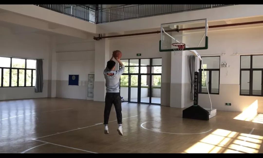 业余篮球运动员如何结合瑜伽提升技能_2